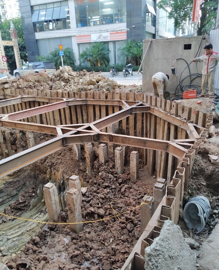 Dịch vụ ép cừ U200 nhà phố tại Hà Nội của Thăng Long Luxury