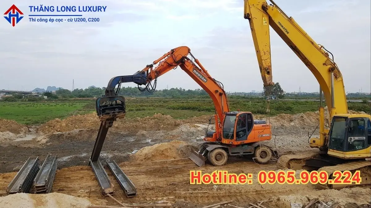 Máy ép cừ U200